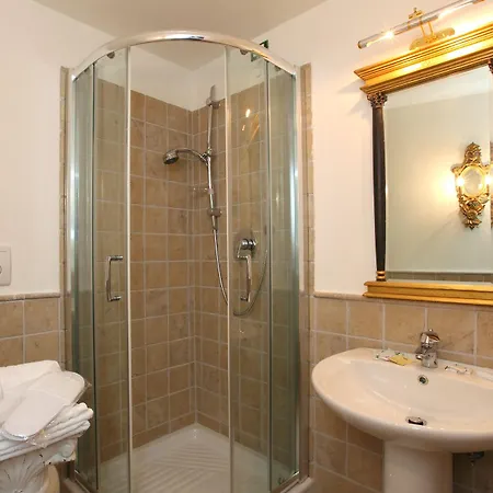Antica Dimora De Michaelis Guest house Rome